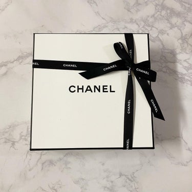 オンブル プルミエール ラック/CHANEL/リキッドアイシャドウを使ったクチコミ（3枚目）