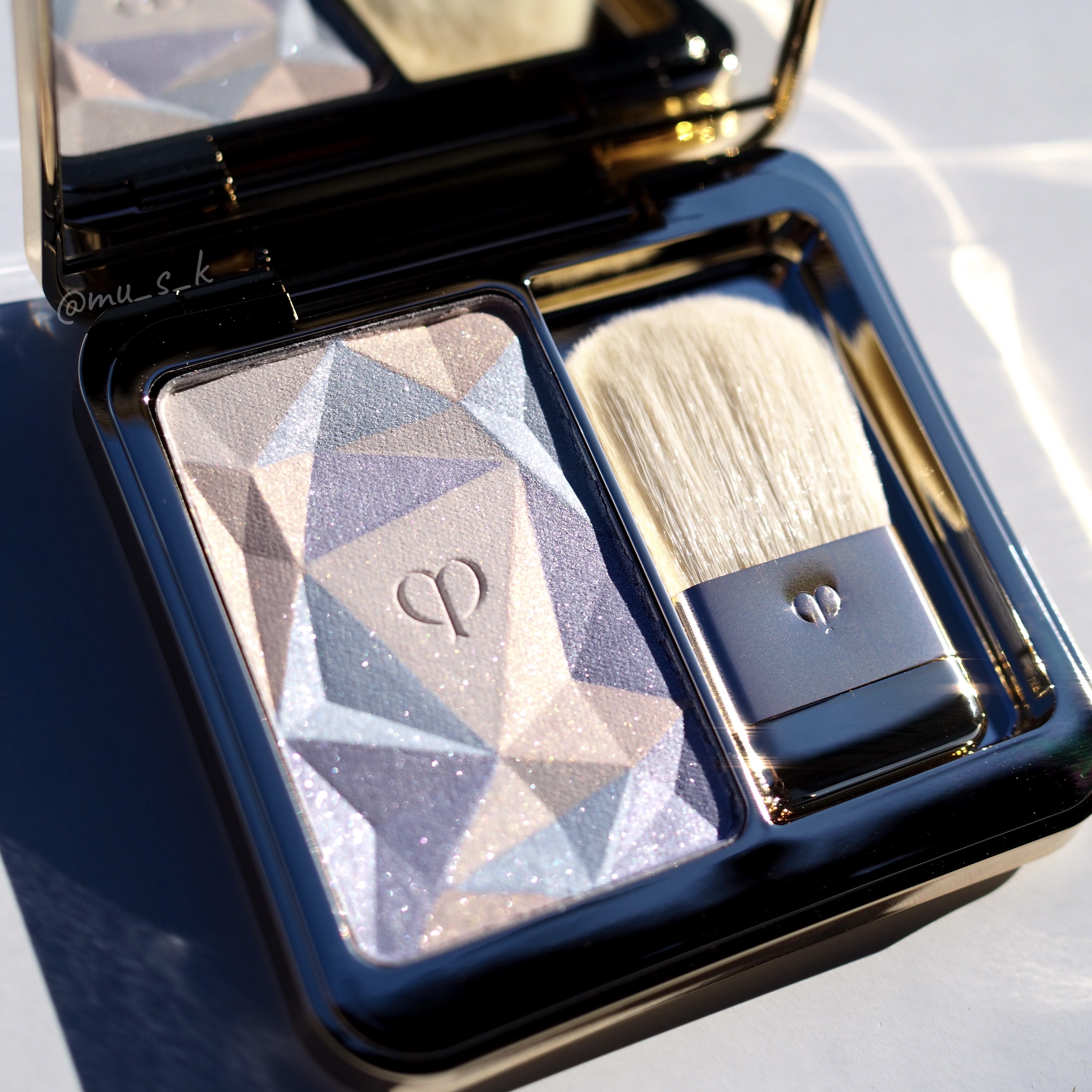 ヴォワールコレクチュールｎ/クレ・ド・ポー ボーテ/化粧下地を使ったクチコミ（3枚目）