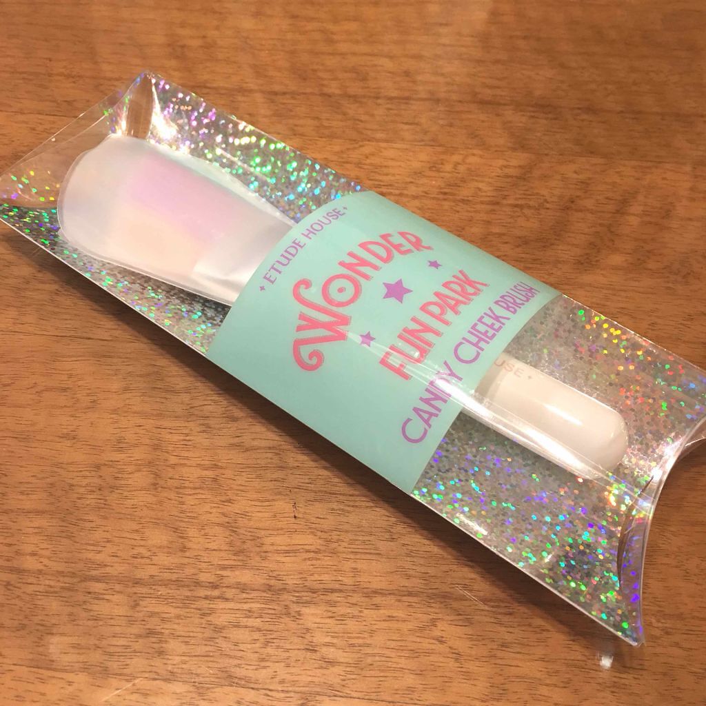 ポン on LIPS 「これも福袋に入ってたもの私が以前から使ってたダイソーのチークブ..」(1枚目)