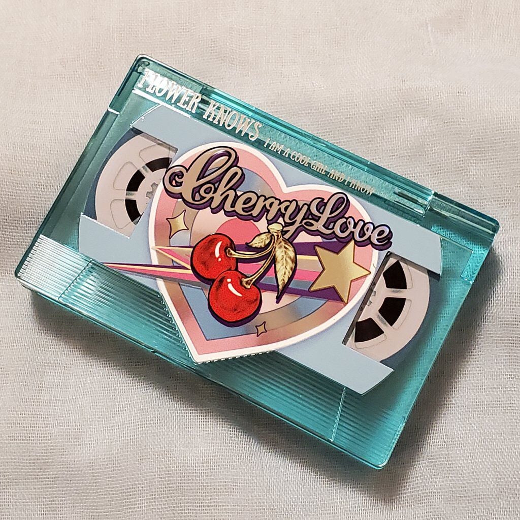 レトロマグネティック アイシャドウパレット/FlowerKnows/アイシャドウパレットを使ったクチコミ(2枚目)