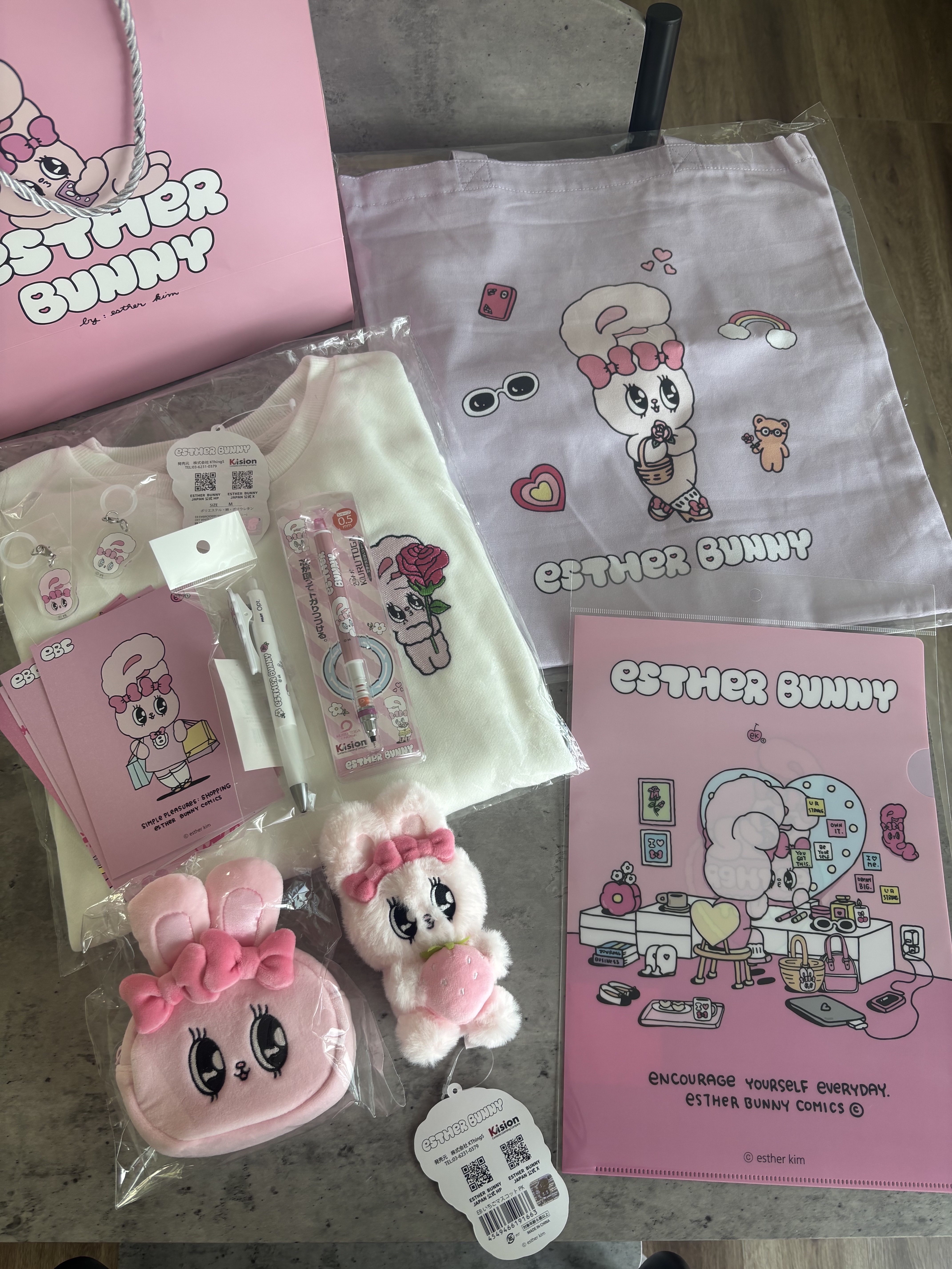 Esther Bunny フェイスポーチ リボンバニー/エスターバニー/その他を使ったクチコミ（1枚目）