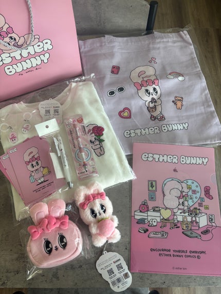 Esther Bunny フェイスポーチ リボンバニー/エスターバニー/その他を使ったクチコミ(1枚目)