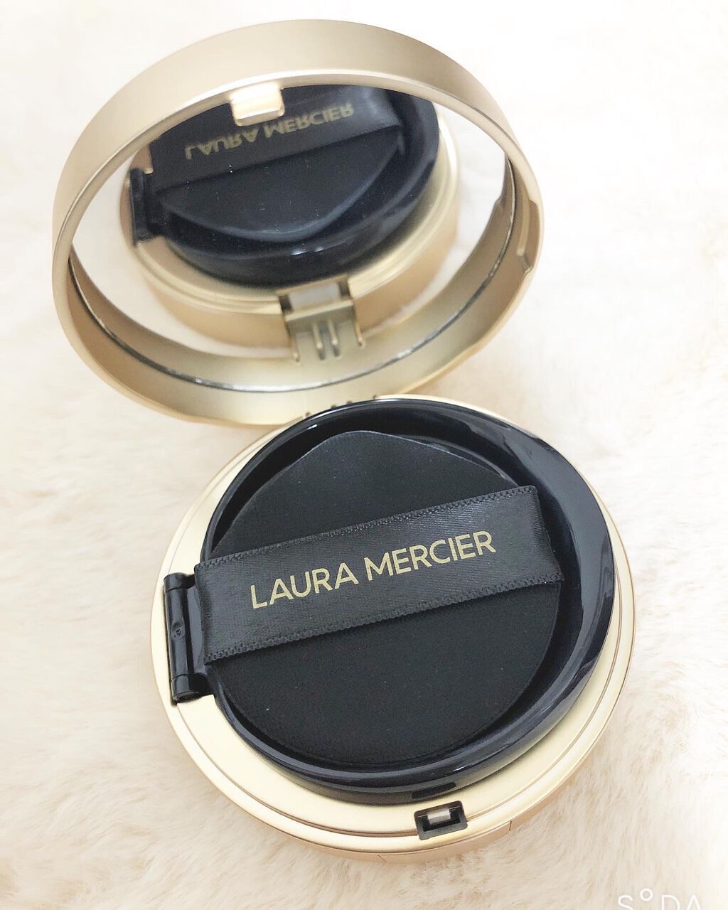 フローレス ルミエール ラディアンス パーフェクティング クッション/ローラ メルシエ/クッションファンデーションを使ったクチコミ(2枚目)