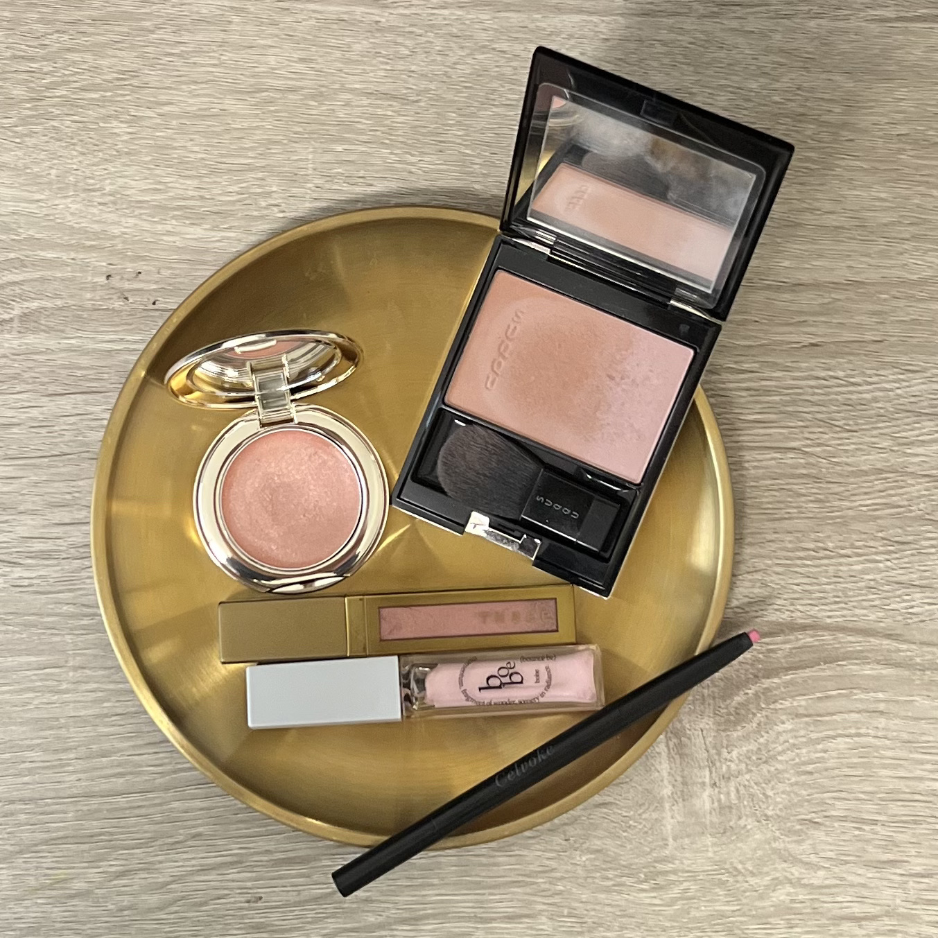 マルチグロウハイライター/bobe/リキッドハイライトを使ったクチコミ（1枚目）