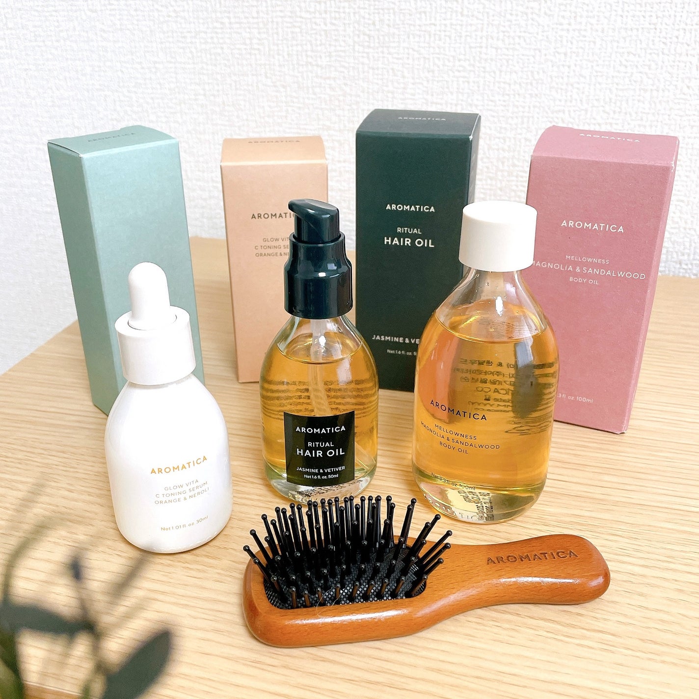 ウッドスカルプヘアブラシ/AROMATICA/ヘアブラシを使ったクチコミ(1枚目)