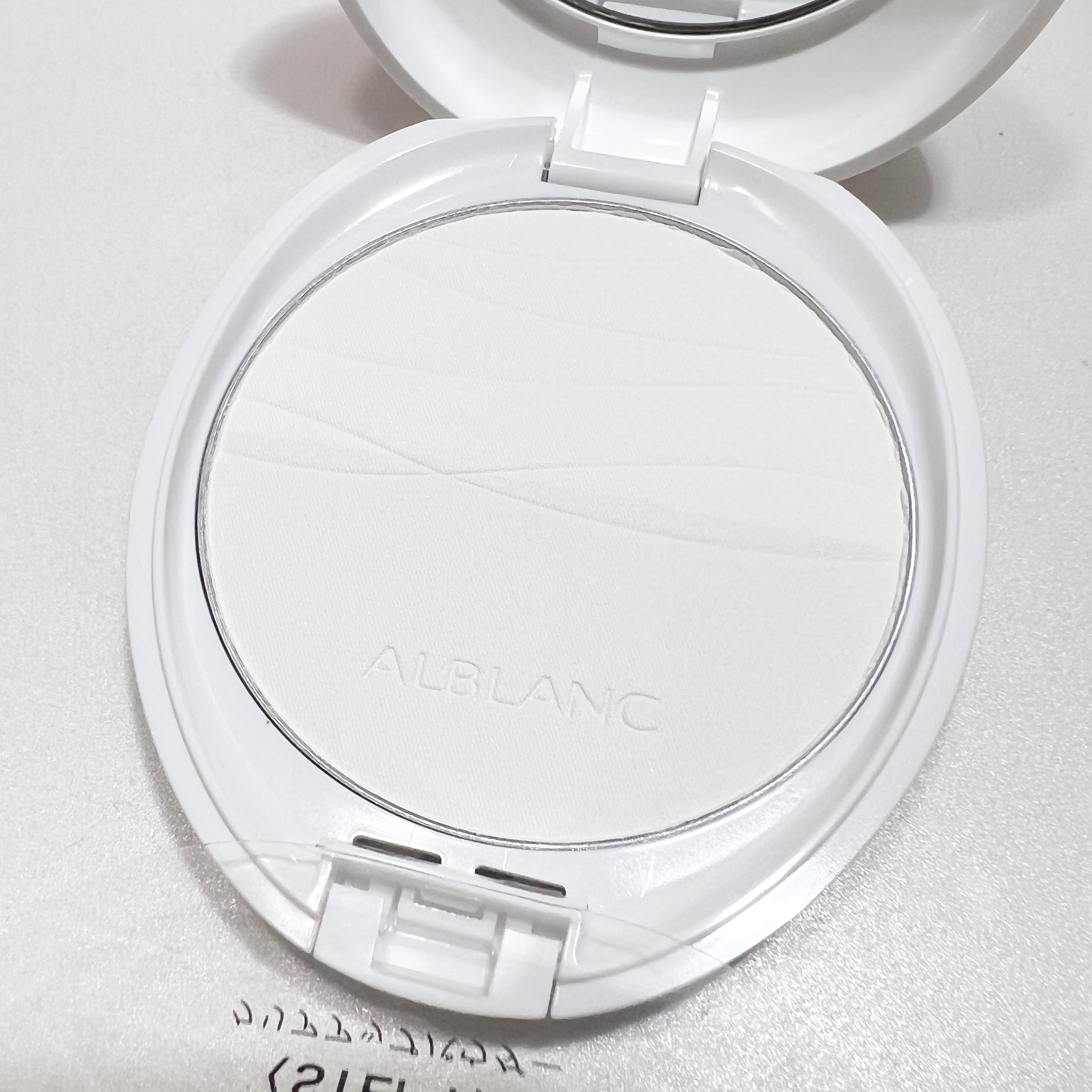 クラリティブラン フィニッシャー/ALBLANC/プレストパウダーを使ったクチコミ（2枚目）