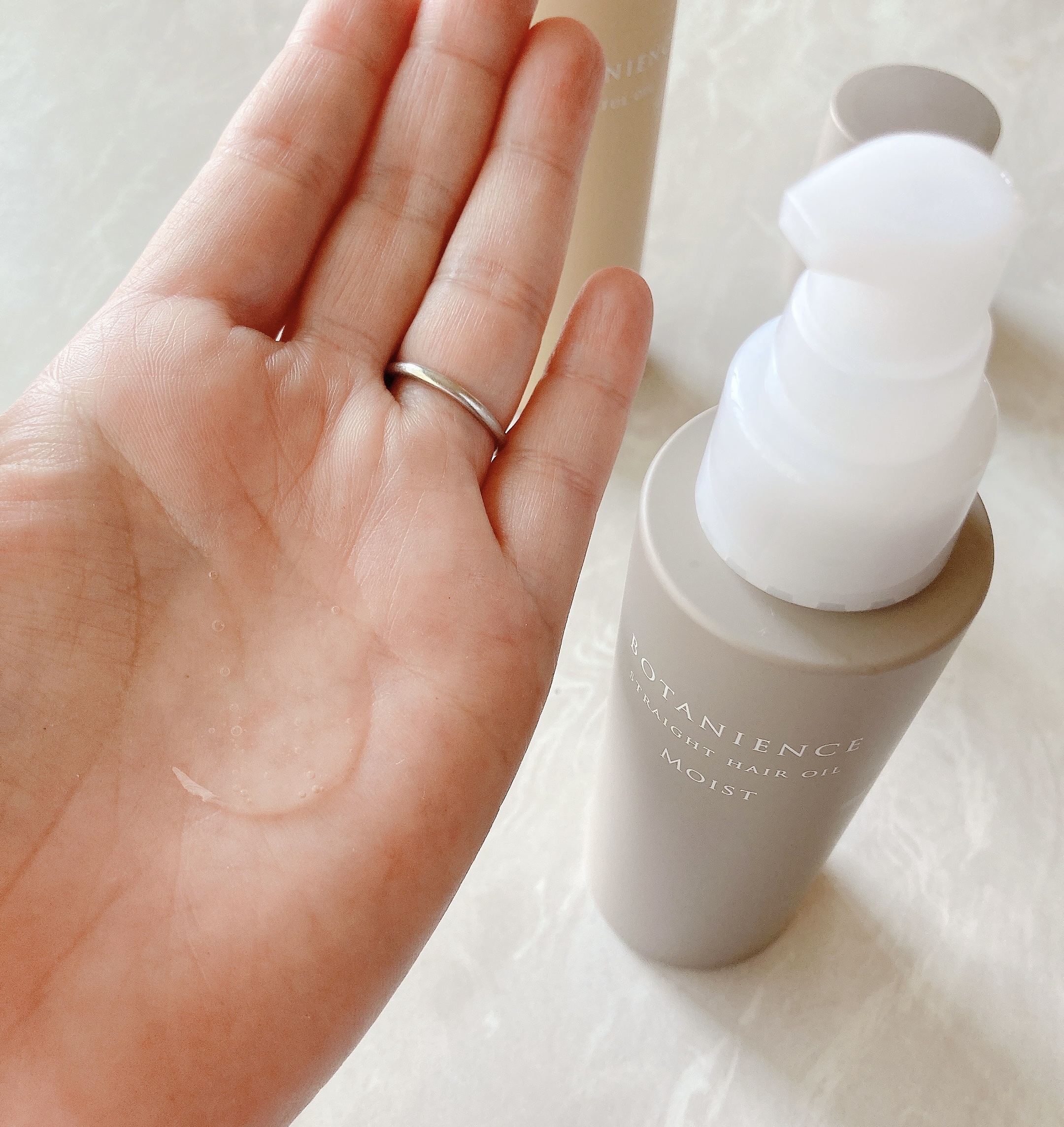 ボタニエンス ストレートヘアオイル モイスト/サンコール/ヘアオイルを使ったクチコミ（3枚目）