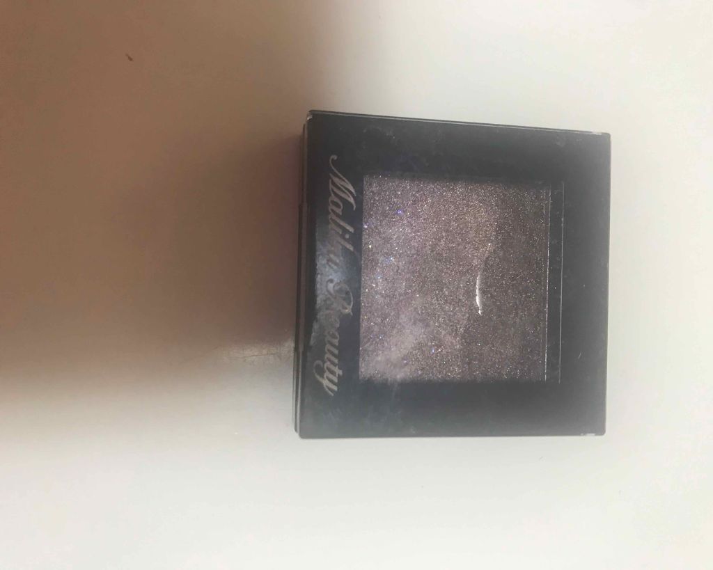 シングルアイシャドウ/マリブビューティー/単色アイシャドウを使ったクチコミ(1枚目)