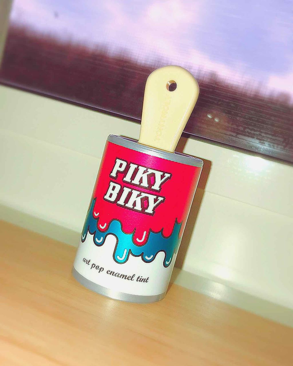 ピキビキ アートポップ エナメル ティント/TONYMOLY/リップティントを使ったクチコミ(1枚目)