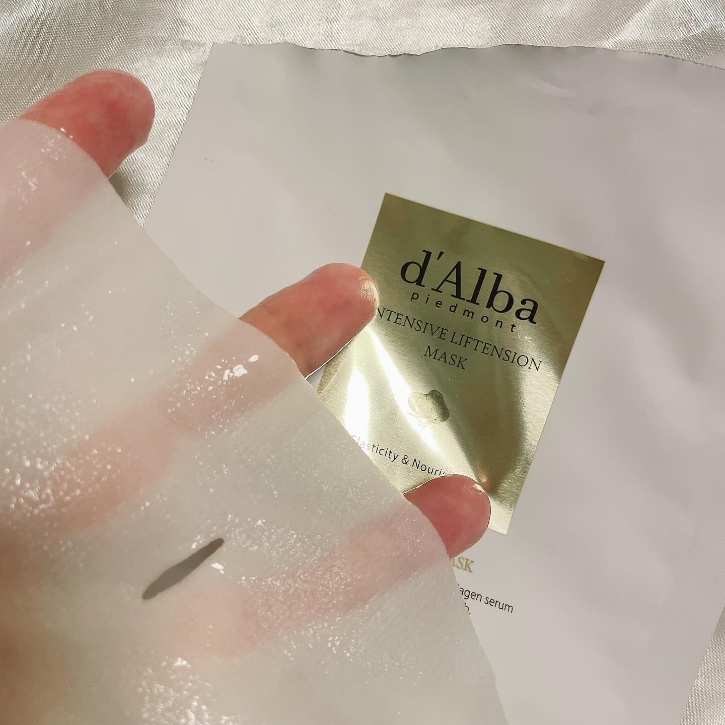 ホワイトトリュフナリシングトリートメントマスク/ダルバ/シートマスク・パックを使ったクチコミ（2枚目）