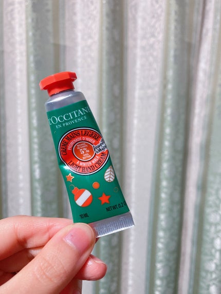 フルーティフィグ スノーシア ハンドクリーム /L'OCCITANE/ハンドクリームを使ったクチコミ(2枚目)