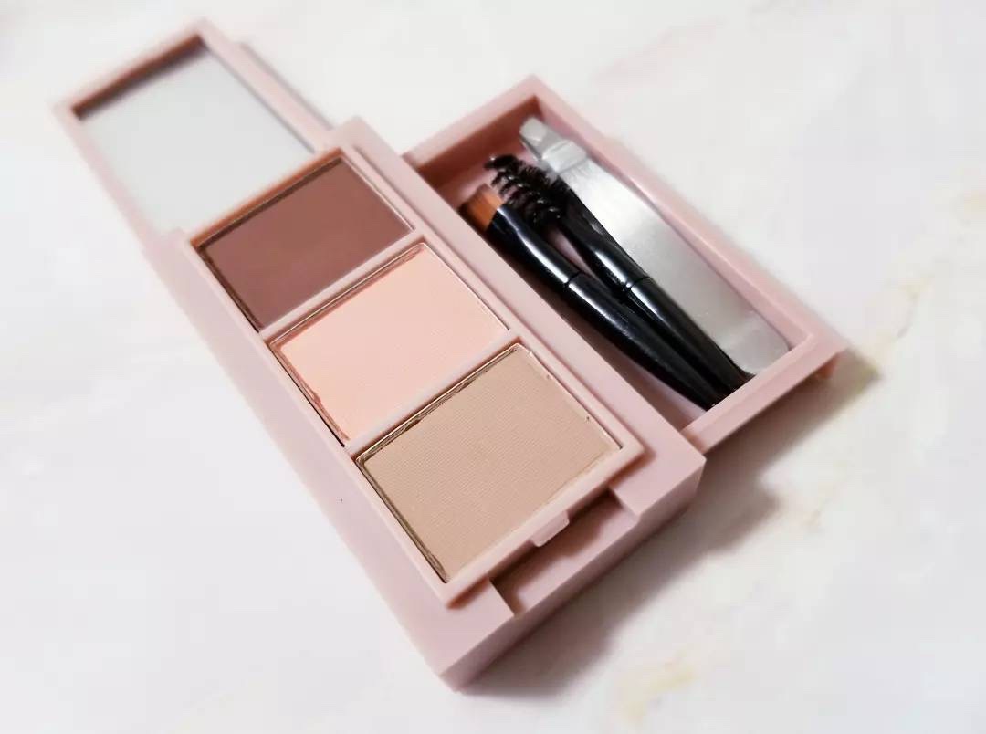 frunflynn マルチパーフェクター アイブロウキット 03 ストロベリーアイス/frunflynn/パウダーアイブロウを使ったクチコミ（2枚目）