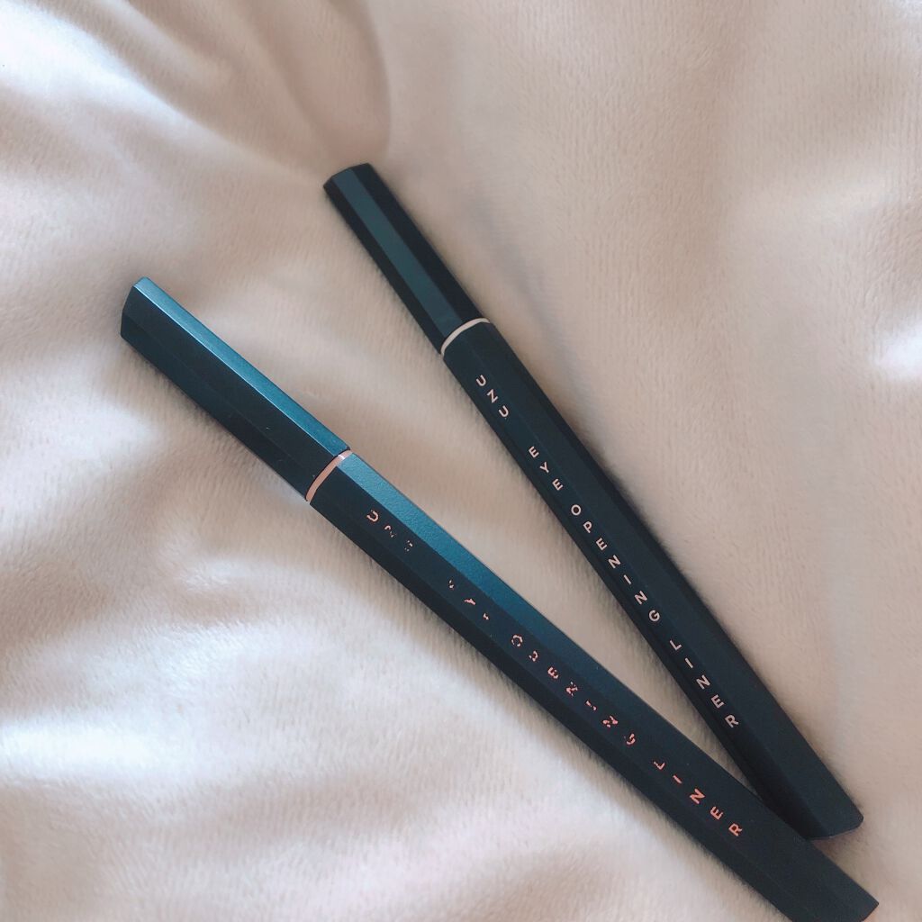 EYE OPENING LINER/UZU BY FLOWFUSHI/リキッドアイライナーを使ったクチコミ(1枚目)