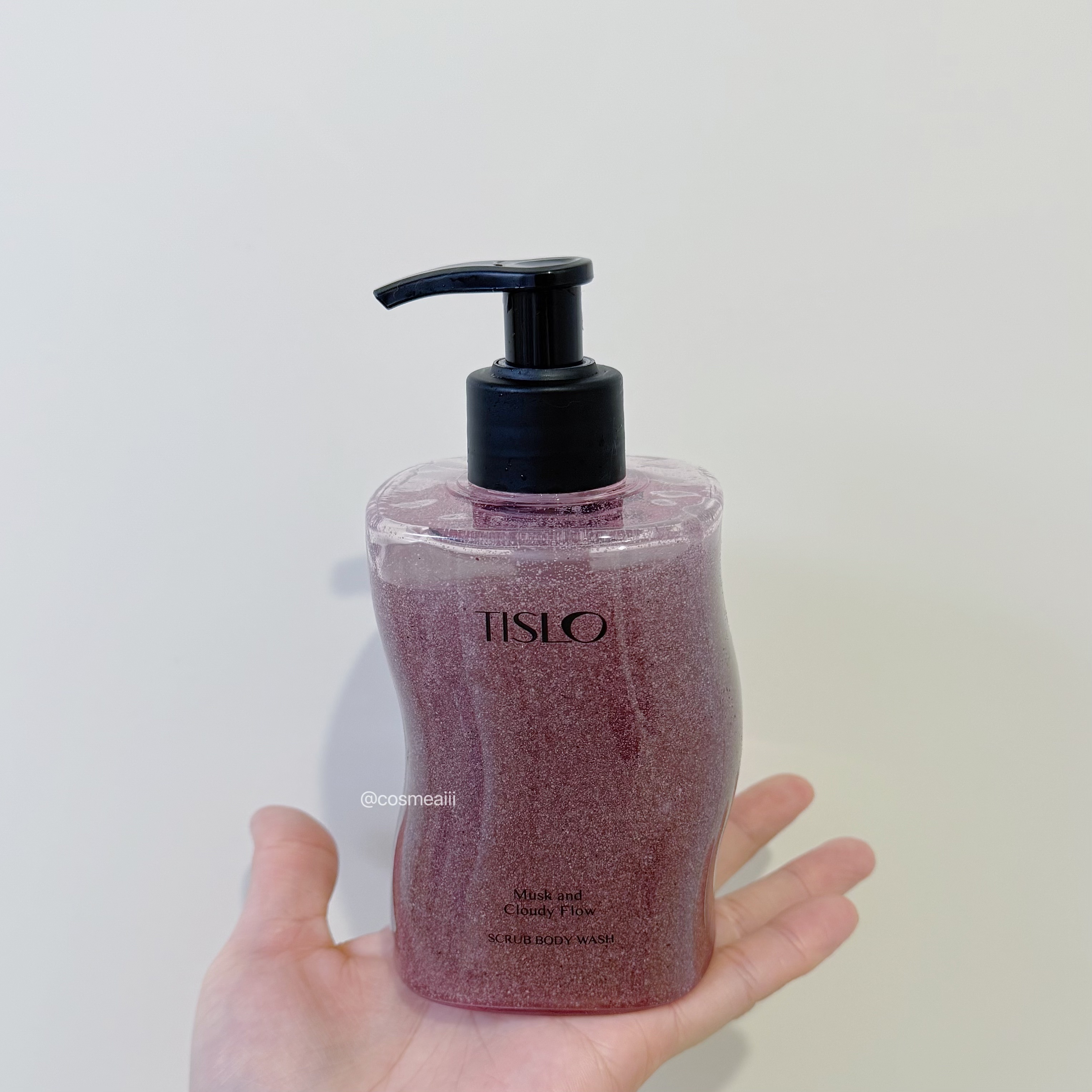 スクラブボディウォッシュ ムスク&クラウディフロー/TISLO/ボディソープを使ったクチコミ（2枚目）
