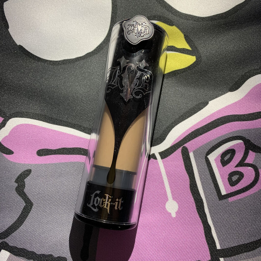 Lock-It Foundation/Kat Von D/リキッドファンデーションを使ったクチコミ（2枚目）