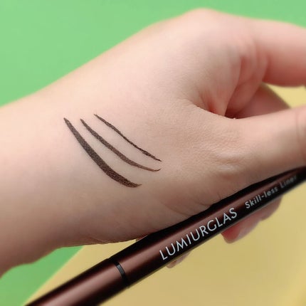 スキルレスライナー/LUMIURGLAS/リキッドアイライナーを使ったクチコミ(3枚目)