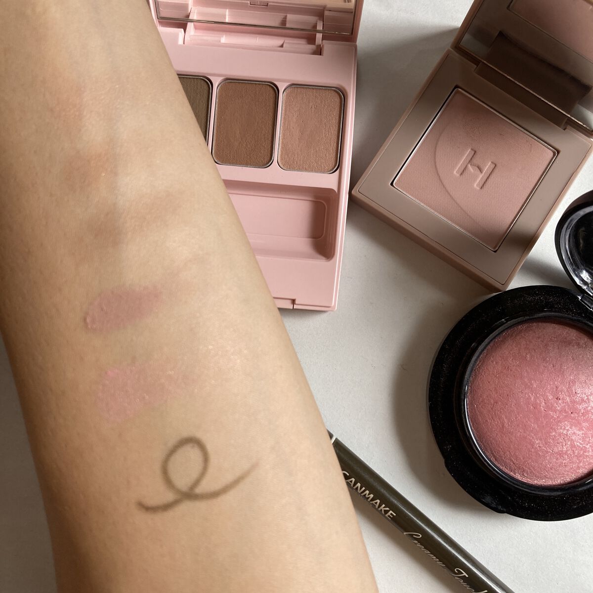  フーミー アイブロウパウダー/WHOMEE/パウダーアイブロウを使ったクチコミ（3枚目）