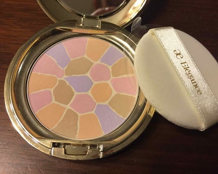 ラ プードル オートニュアンス/Elégance/プレストパウダーを使ったクチコミ(1枚目)