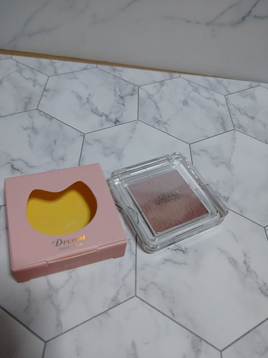 キャットミニチーク/ukiss/パウダーチークを使ったクチコミ（2枚目）