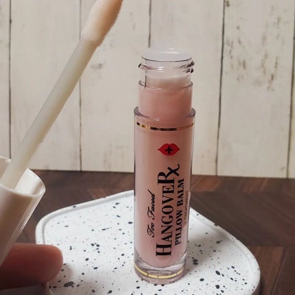 あゆこ on LIPS 「ボーンディストゥーフェイスドハングオーバー ピローバームリップ..」(2枚目)