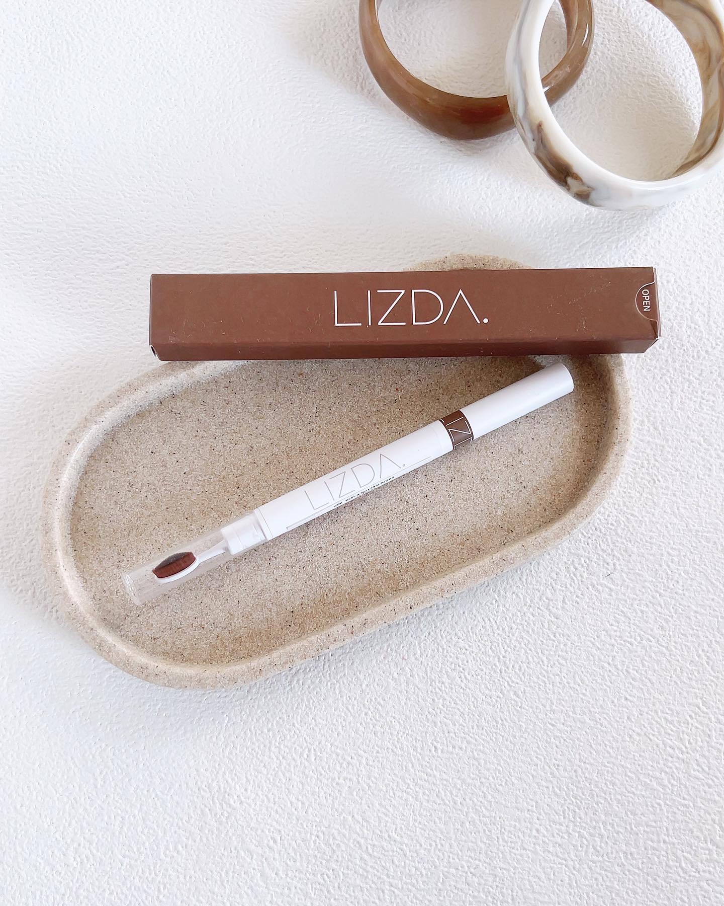 ディテールフィットフラットアイブロウ/LIZDA/アイブロウペンシルを使ったクチコミ（1枚目）