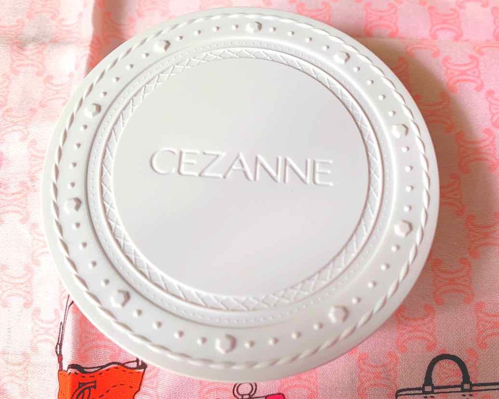UVクリアフェイスパウダー/CEZANNE/プレストパウダーを使ったクチコミ(2枚目)