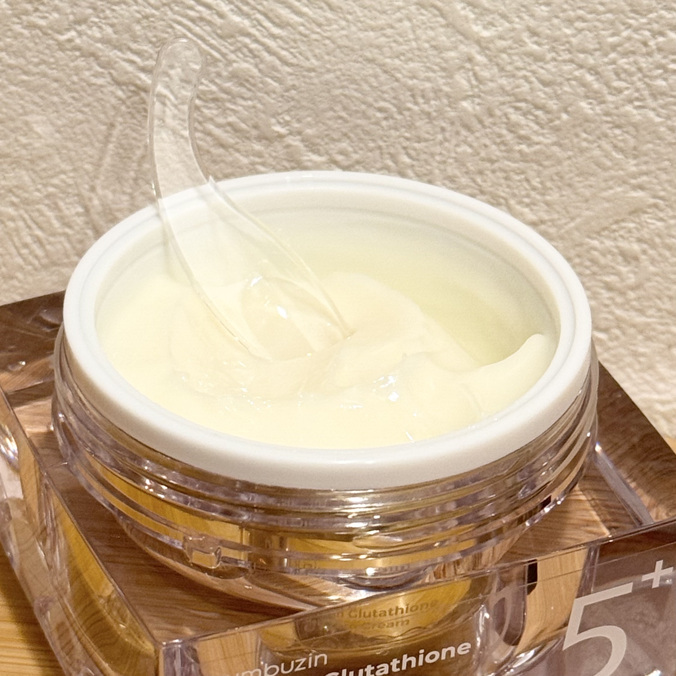 5番 白玉グルタチオンCメラゼロクリーム/numbuzin/フェイスクリームを使ったクチコミ（2枚目）