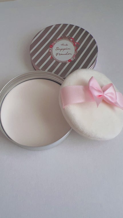 すっぴんパウダー パステルローズの香り/クラブ/プレストパウダーを使ったクチコミ(2枚目)