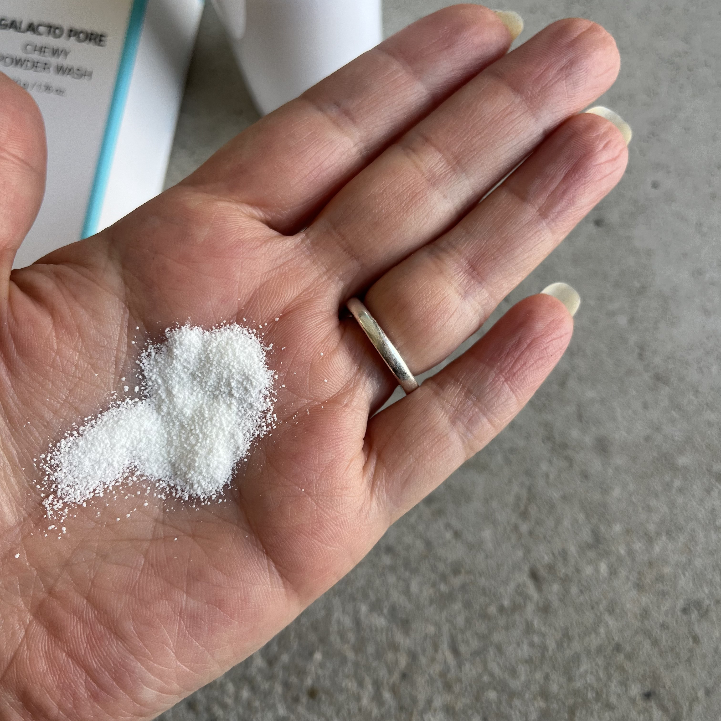 サミュ ガラクトポア チューイー パウダーウォッシュ/SAM'U/洗顔パウダーを使ったクチコミ（2枚目）