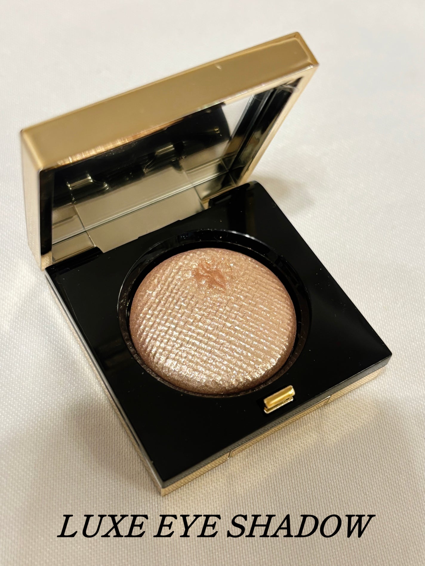 リュクスアイシャドウ/BOBBI BROWN/単色アイシャドウを使ったクチコミ(2枚目)