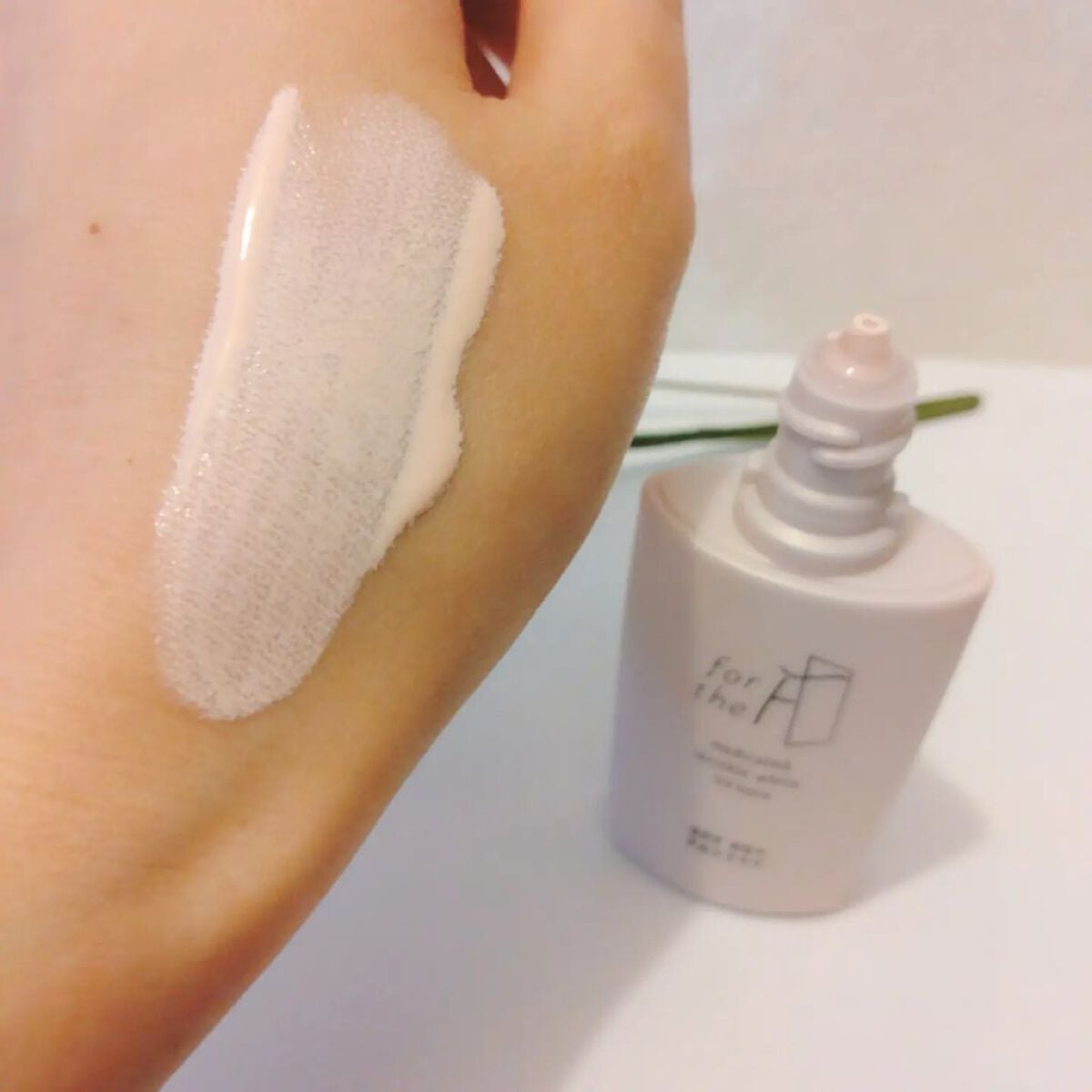 フォーザエフ 薬用 リンクルホワイト UVベース/ナリスアップ/化粧下地を使ったクチコミ(4枚目)