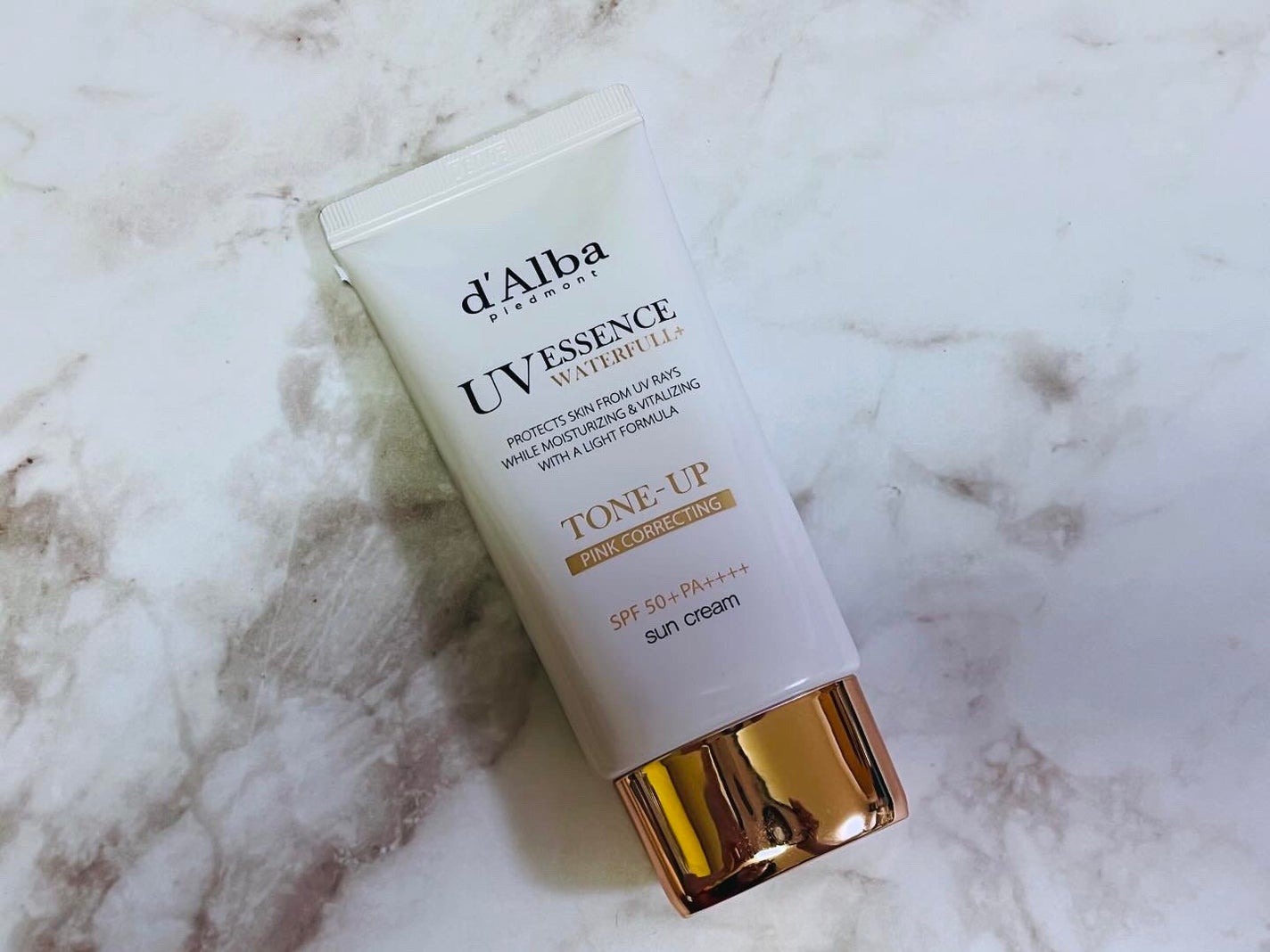 ウォータフルトーンアップサンクリーム/ダルバ/日焼け止めクリームを使ったクチコミ(2枚目)