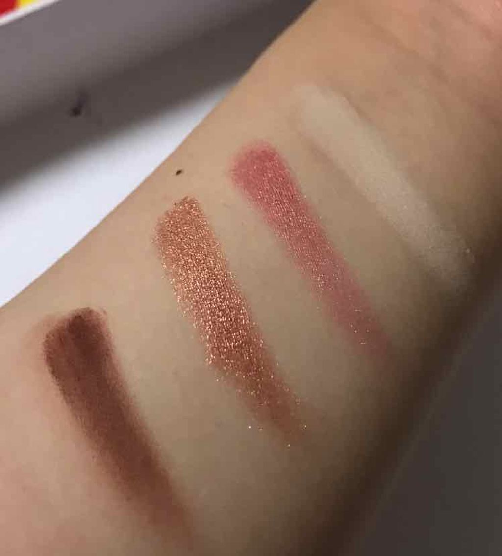 ティックルドピーチ ミニ アイシャドウ パレット/Too Faced/アイシャドウパレットを使ったクチコミ(3枚目)