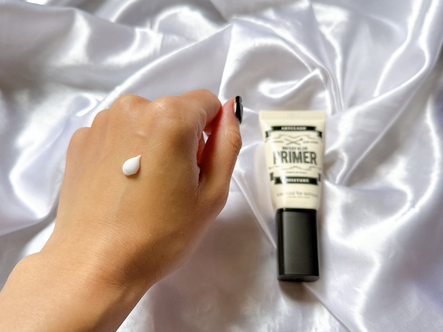 しっとり&なめらかウォータリーブラープライマー/too cool for school/化粧下地を使ったクチコミ(2枚目)