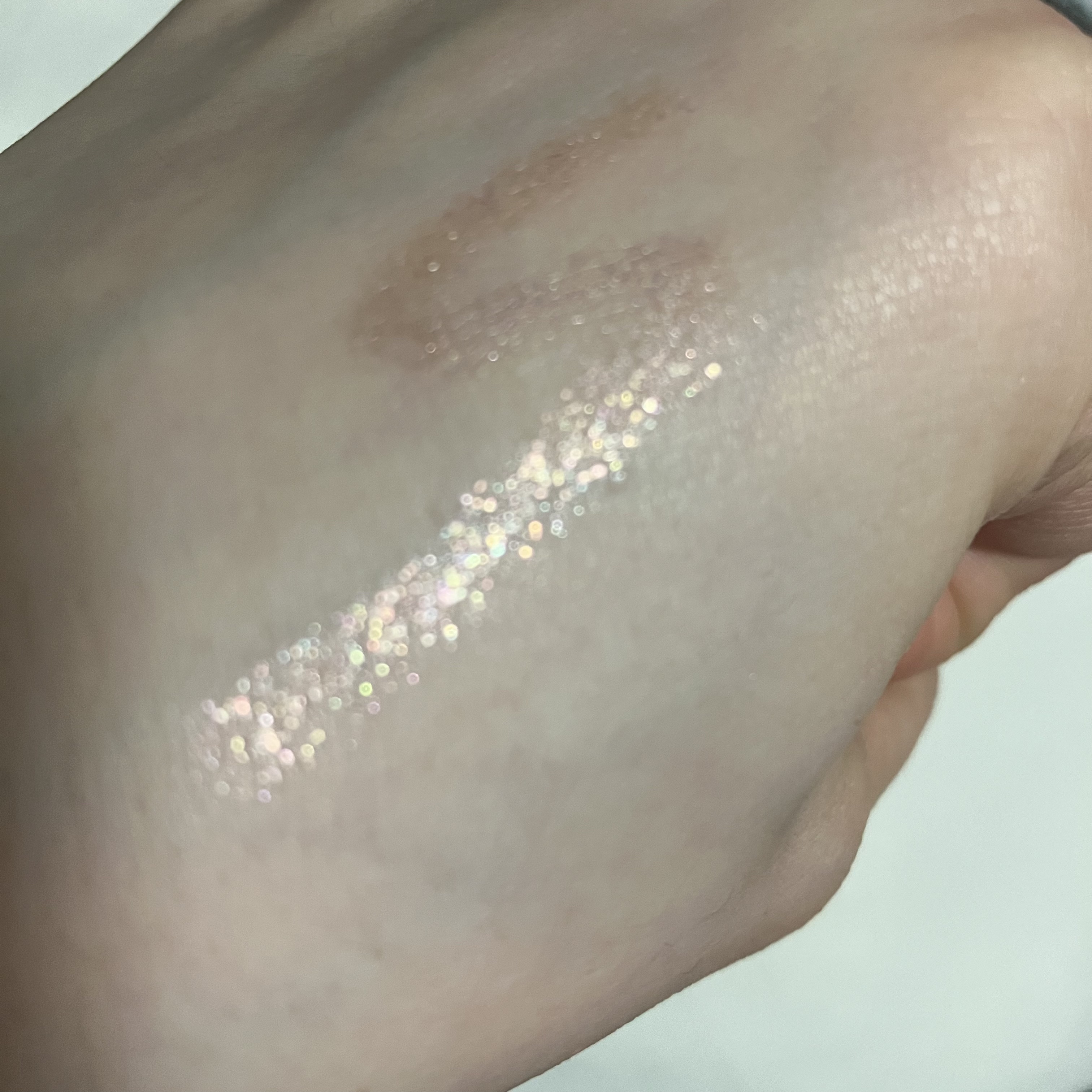 アートクラス アイグリッツ/too cool for school/スティックアイシャドウを使ったクチコミ（3枚目）