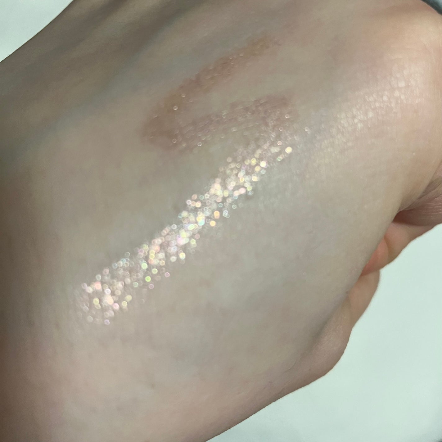 アートクラス アイグリッツ/too cool for school/スティックアイシャドウを使ったクチコミ(3枚目)