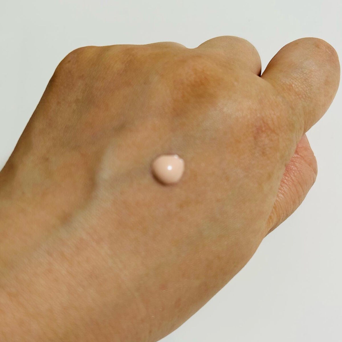 ロージー グロウライザー/DECORTÉ/化粧下地を使ったクチコミ(4枚目)