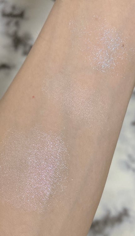 トゥルーディメンションレイヤリングハイライター/hince/パウダーハイライトを使ったクチコミ(2枚目)