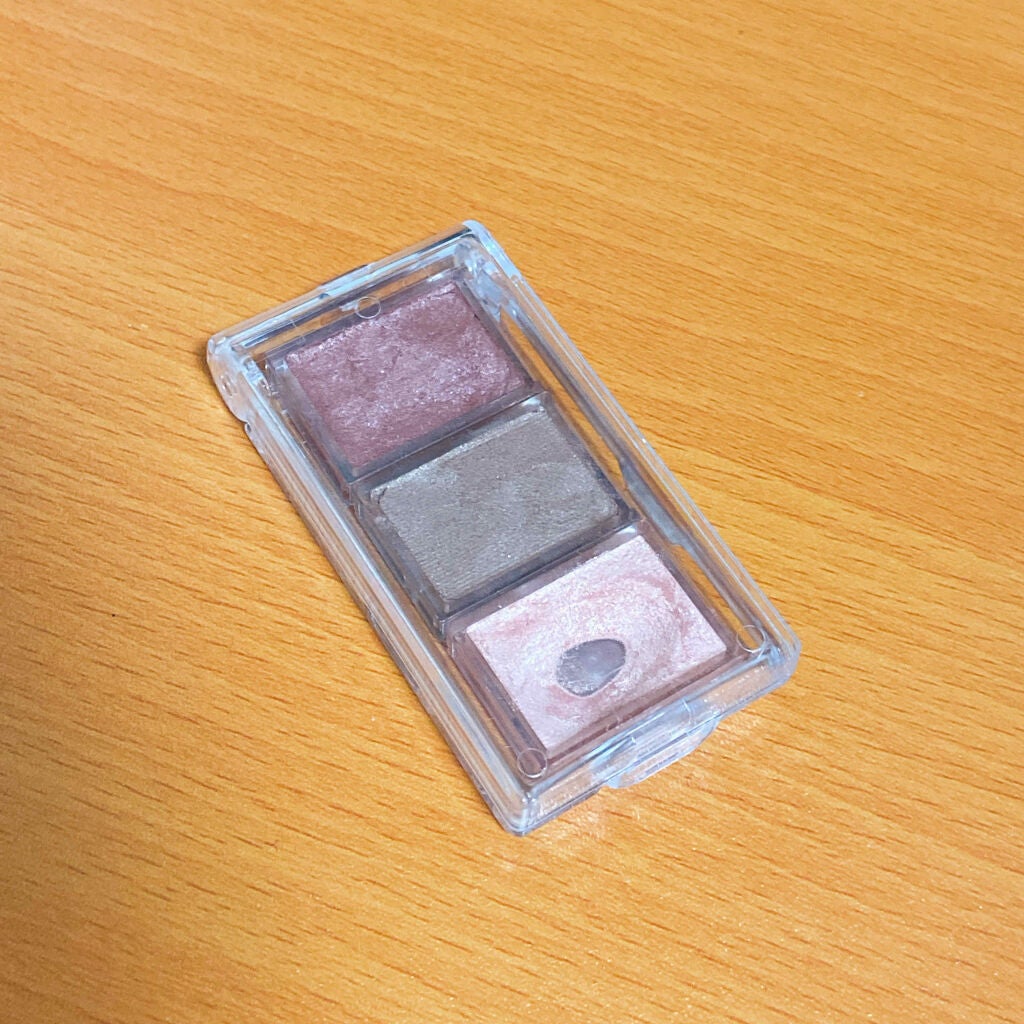 シャドーカスタマイズ/MAJOLICA MAJORCA/単色アイシャドウを使ったクチコミ(2枚目)