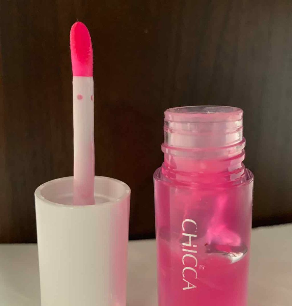 メスメリック ウェットリップオイル/CHICCA/リップグロスを使ったクチコミ（2枚目）