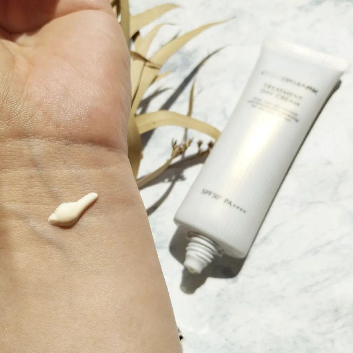 トリートメント デイ クリーム/COVERMARK/日焼け止めクリームを使ったクチコミ(2枚目)