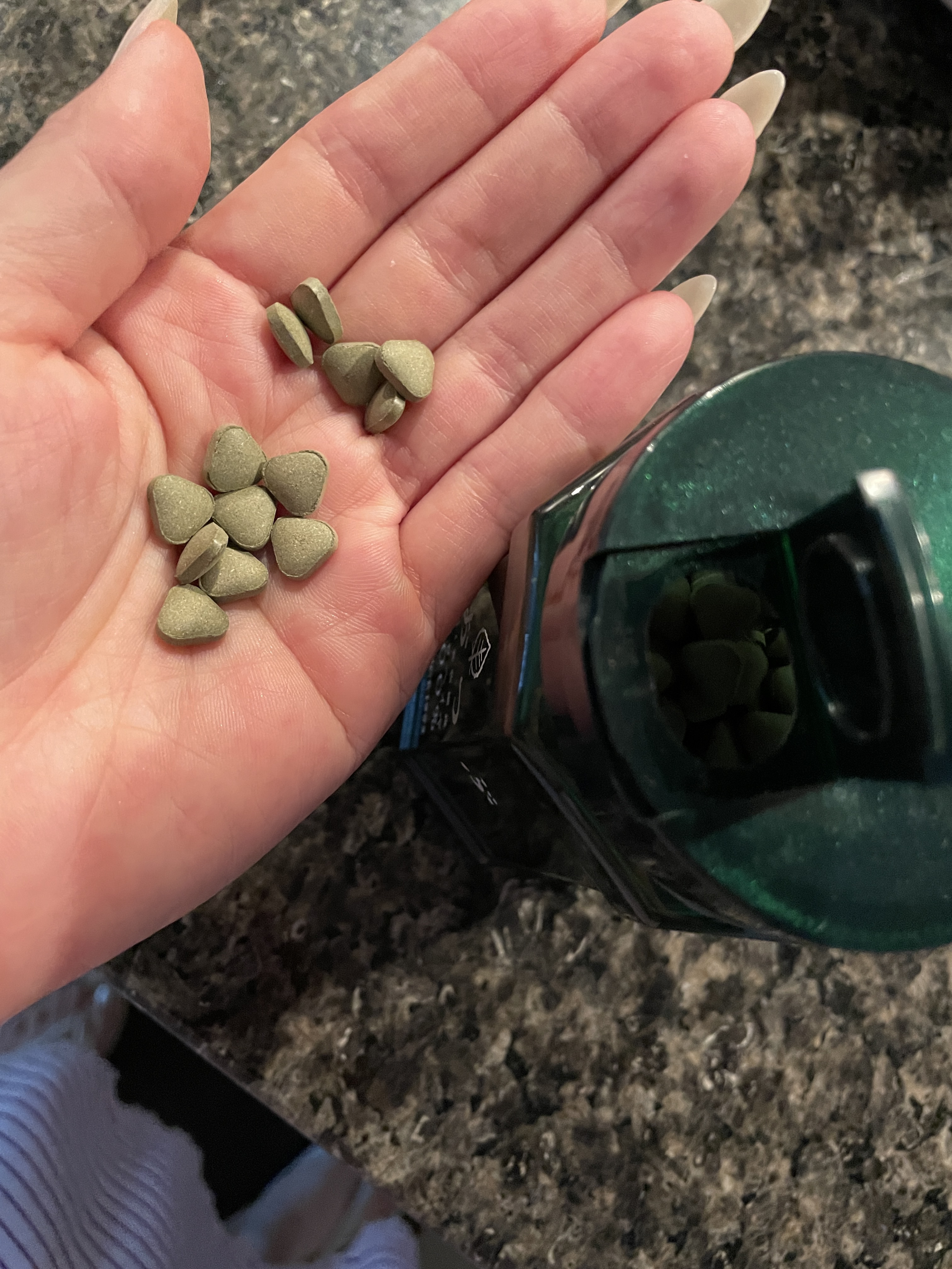 あおつぶ/あおつぶ/健康サプリメントを使ったクチコミ（2枚目）