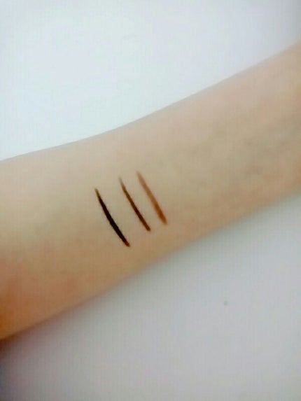 リキッドアイライナー ウォータープルーフ スーパーブラック/ドーリーウインク/リキッドアイライナーを使ったクチコミ(2枚目)