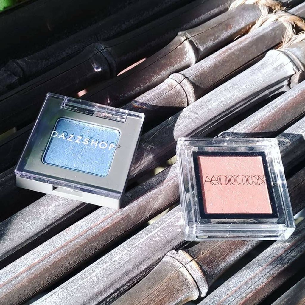 ミスティック パウダーアイシャドウ/CHICCA/アイシャドウパレットを使ったクチコミ（2枚目）