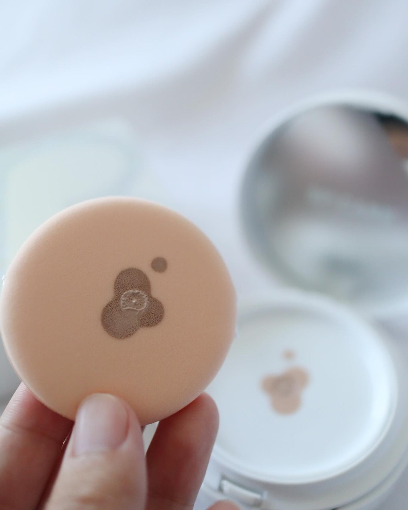 V3 ブリリアント ファンデーション/SPICARE/クッションファンデーションを使ったクチコミ(4枚目)