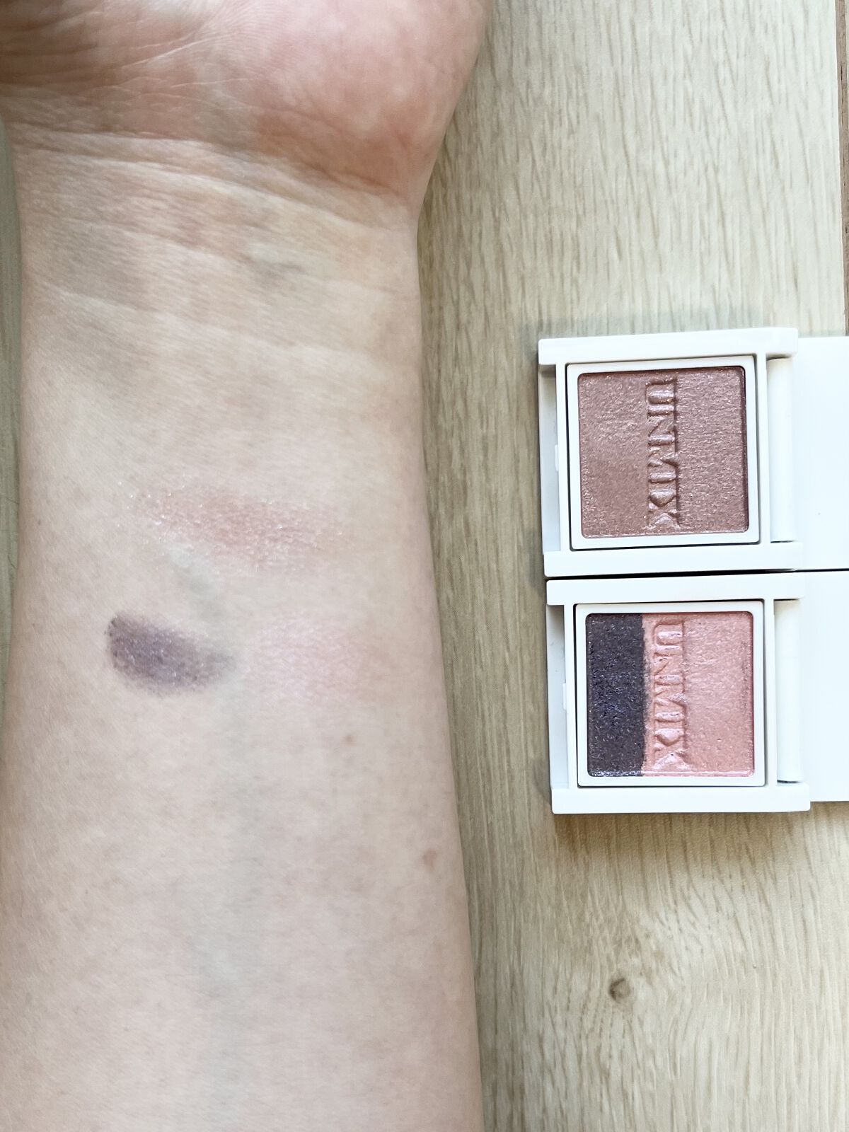 アイリッドニュアンス/UNMIX/単色アイシャドウを使ったクチコミ（2枚目）