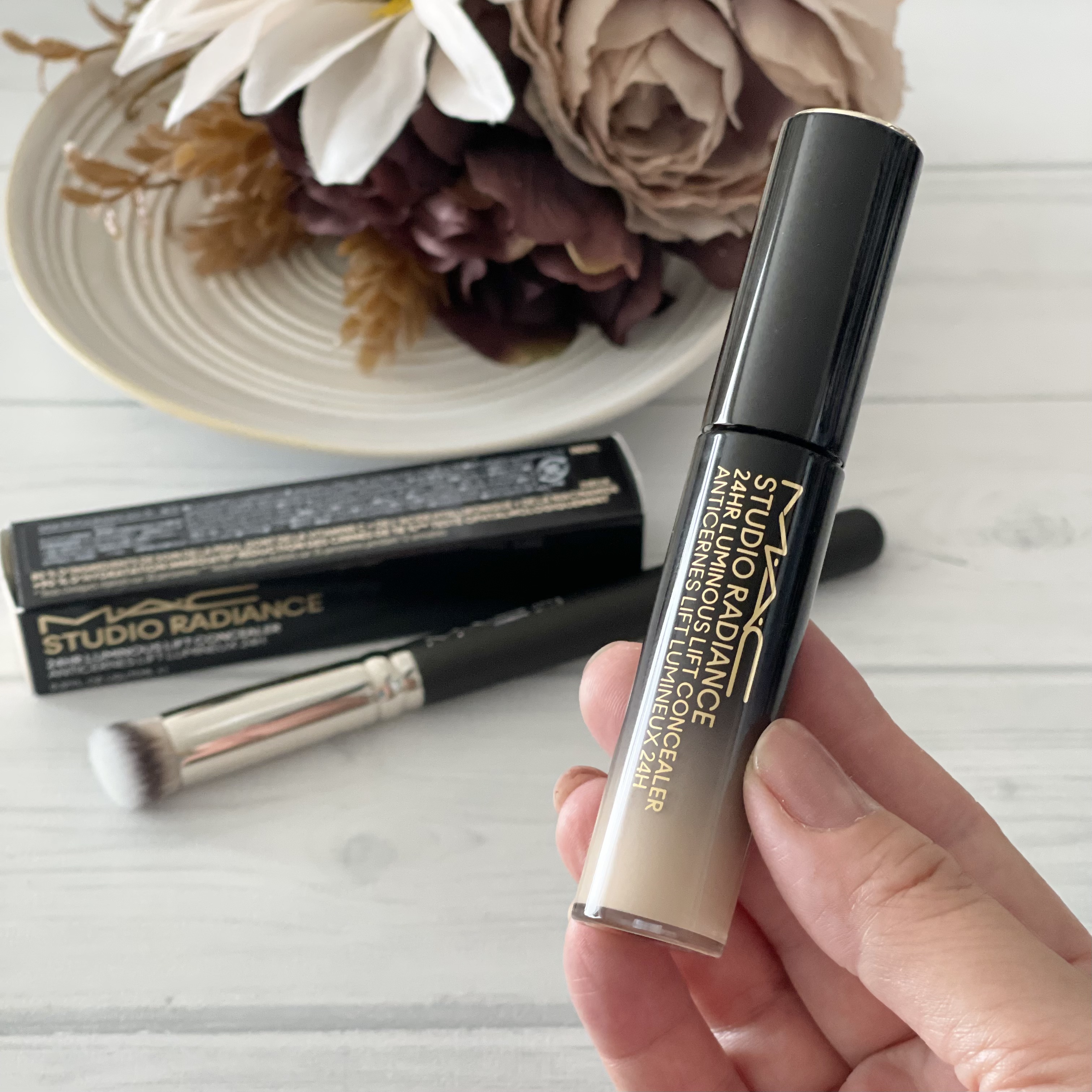 #270S ミニ ラウンド スラント ブラシ/M・A・C/メイクブラシを使ったクチコミ（2枚目）