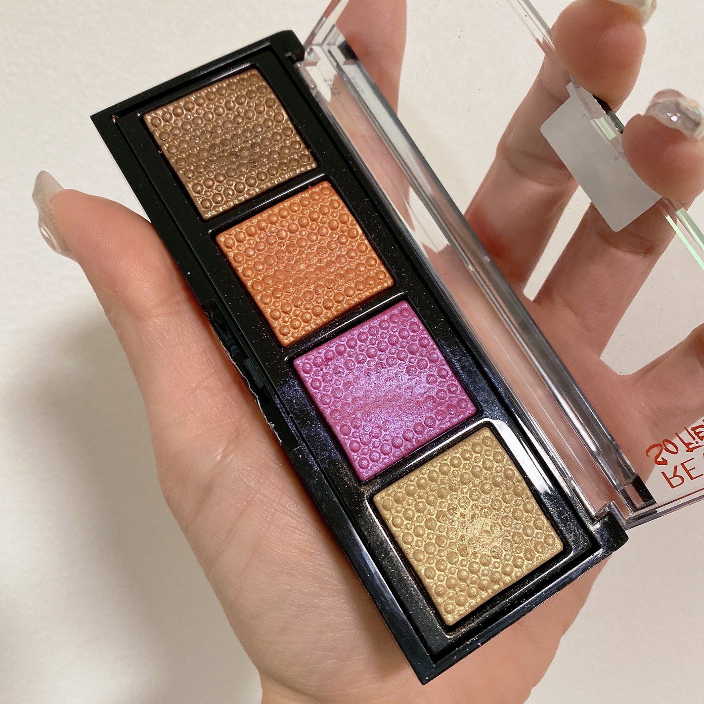 ソー フィアス! プリズマティック パレット/REVLON/アイシャドウパレットを使ったクチコミ(2枚目)