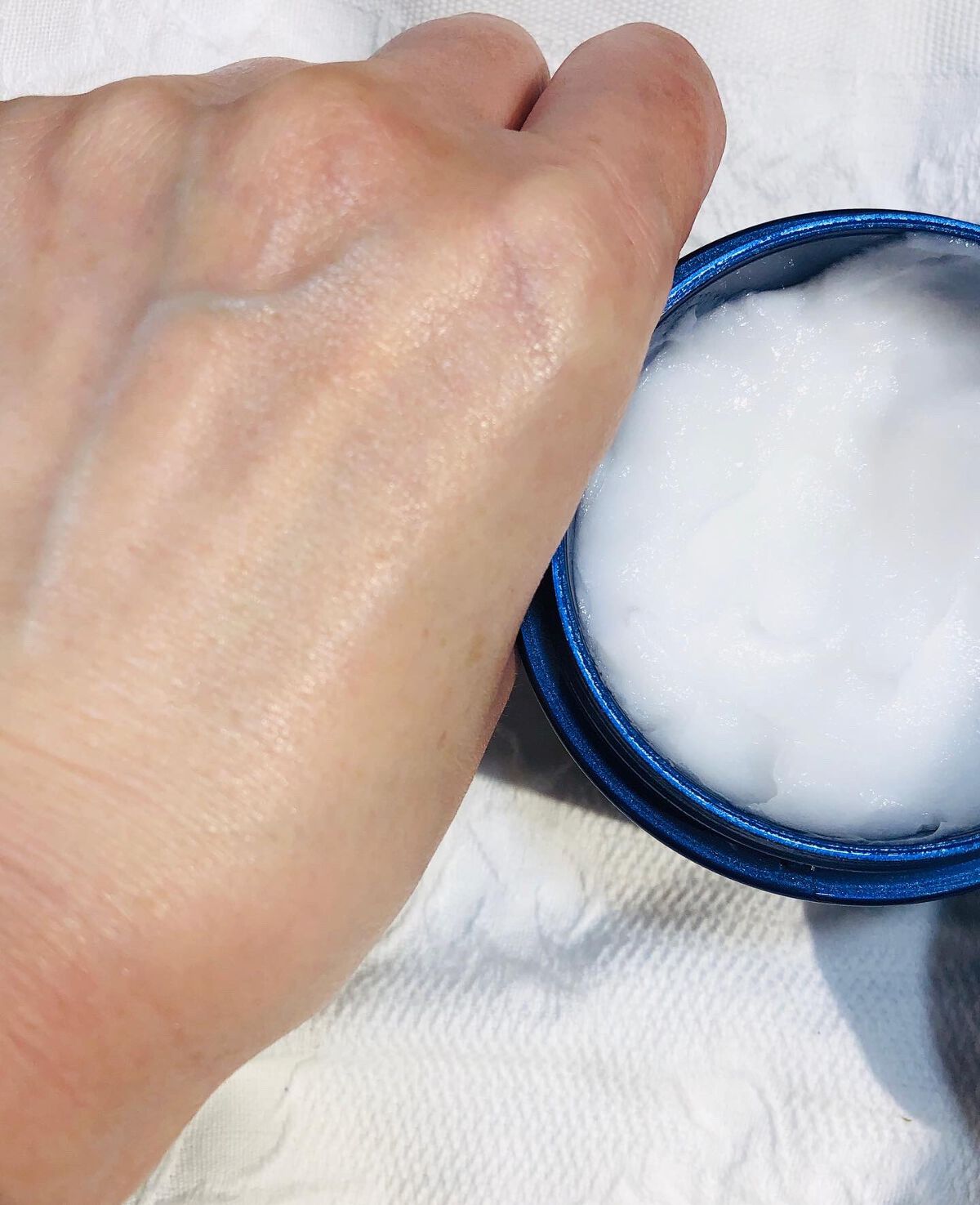 ニベア ロイヤルブルーボディクリーム うるおい密封ケア/ニベア/ボディクリームを使ったクチコミ(3枚目)