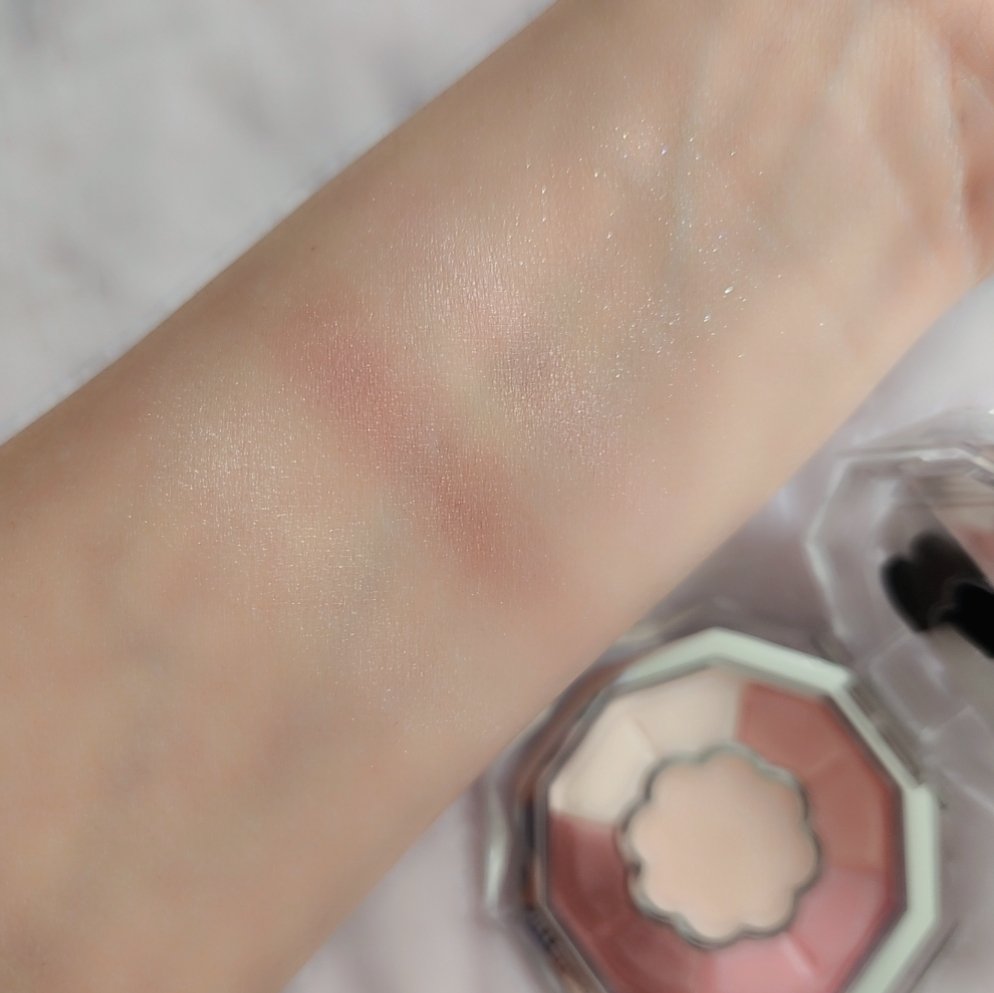 ジルスチュアート クリスタルブルーム ブルームクチュール アイズ/JILL STUART/アイシャドウパレットを使ったクチコミ（3枚目）